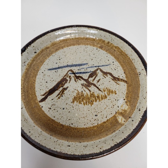 Hand Painted Glossy Mountain 7" Plate Gift Collectible - Picture 3 of 5